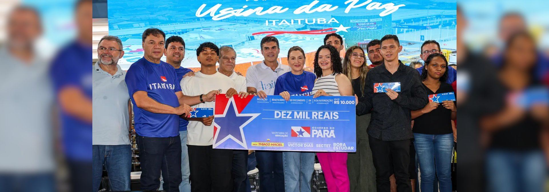 notícia: Governo do Pará contempla estudantes da Escola Técnica de Itaituba com o 'Bora Estudar'